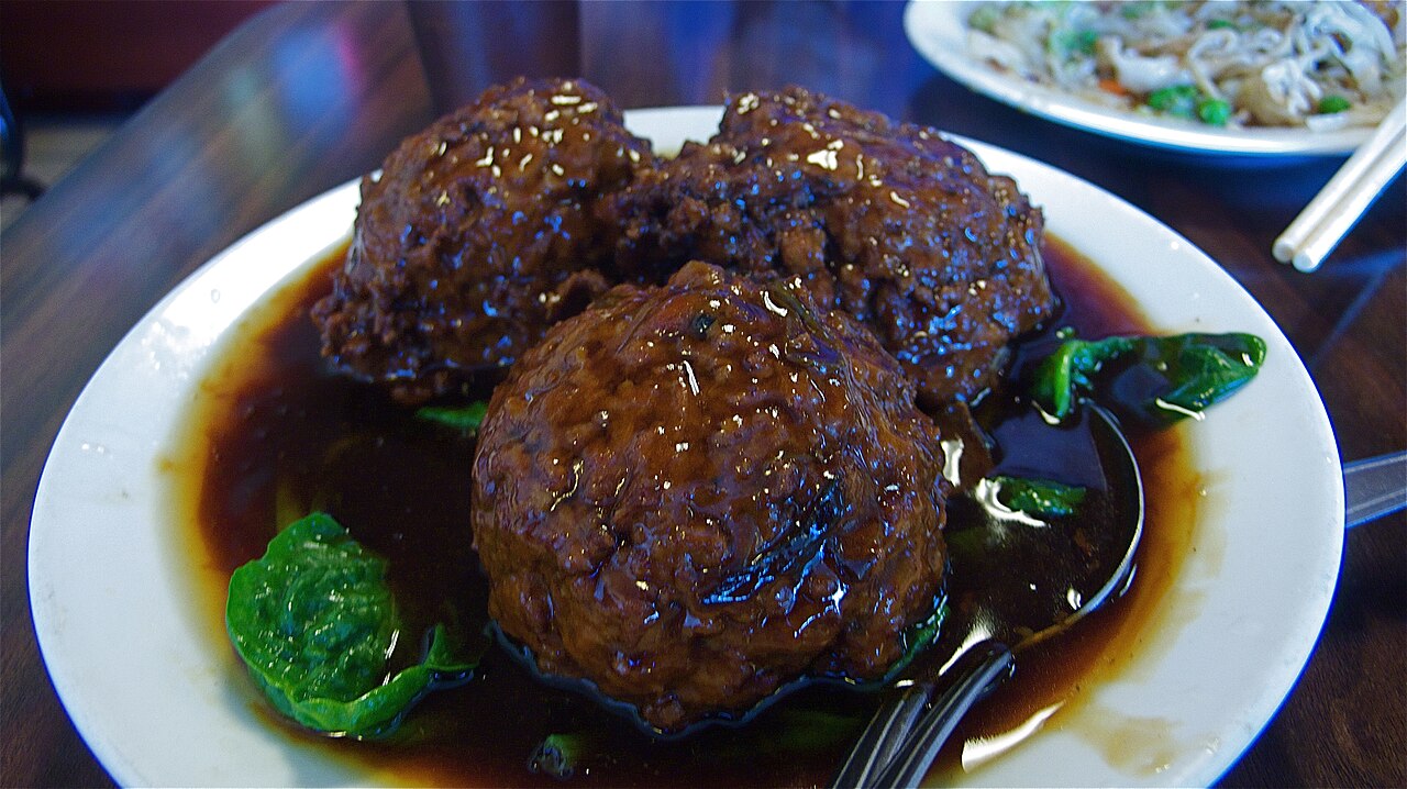 Lion's Head Meatballs